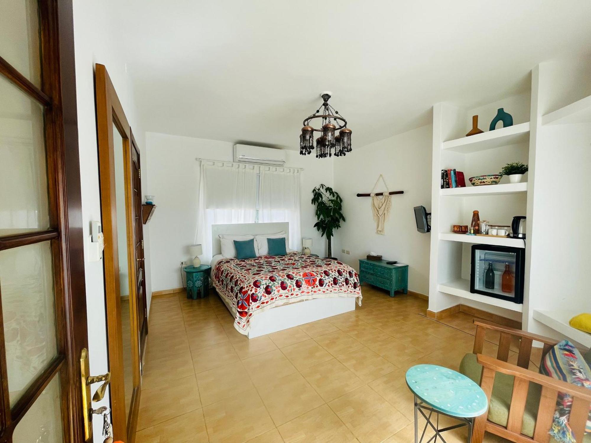 The Precious Guesthouse Sweimeh ภายนอก รูปภาพ